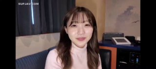 看起来像这样，以前的工作是保健老师，在网上大卖的前美人保健医生！！写真集，写真集和邀请蜂拥而至的钻石女子一本钓鱼肉棒！！ 美河ナオ